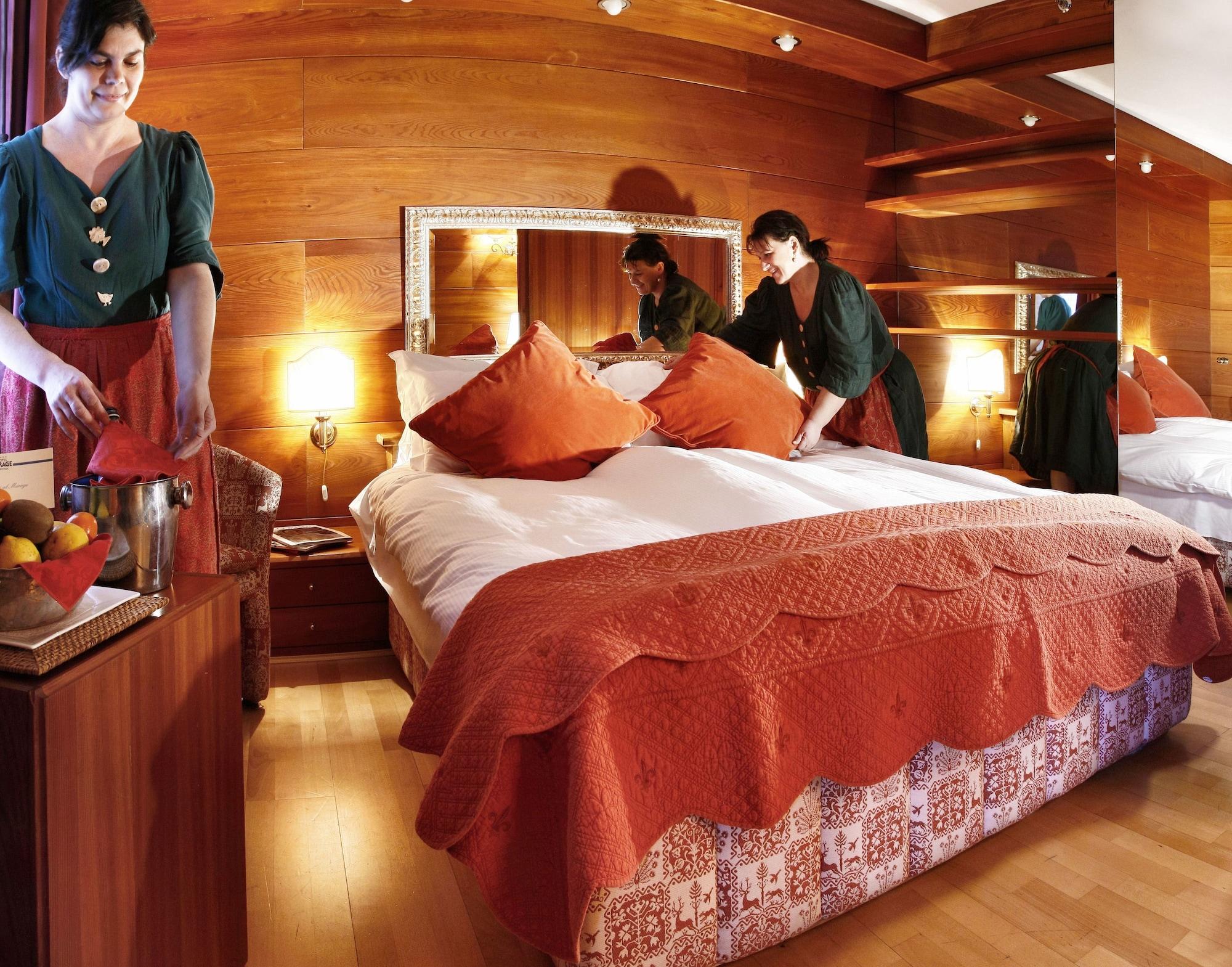 Hotel Mirage กอร์ตินาดัมเปซโซ ภายนอก รูปภาพ
