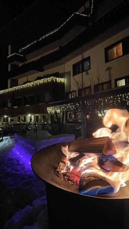Hotel Mirage กอร์ตินาดัมเปซโซ ภายนอก รูปภาพ